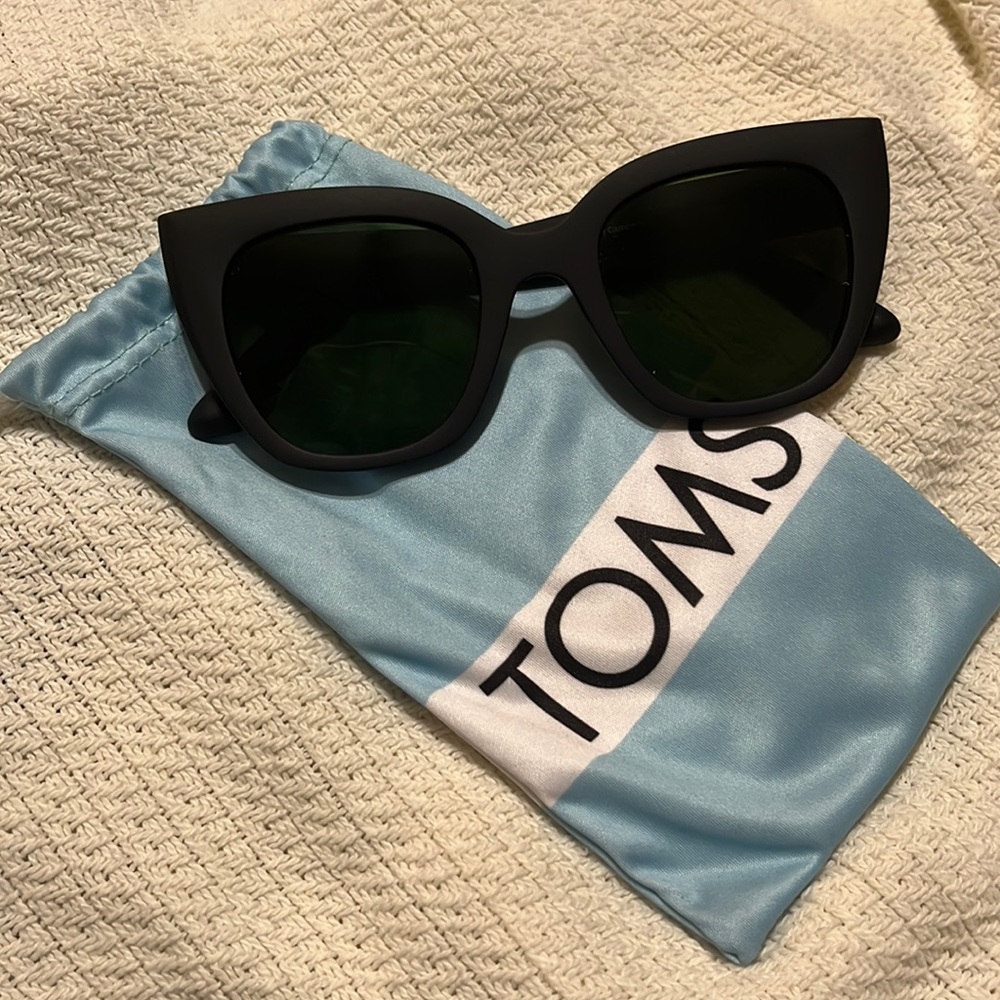 TOMS MATTE BLACK SYDNEY SUNGLASSES FAB FIT FUN